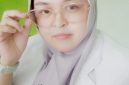 dr. Hj. Yuliani saat menjadi narasumber di RRI membahas bahaya toksoplasmosis dan pencegahan