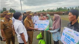 Bupati Kerinci Monadi 