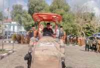 Walikota Sungai penuh Serahkan Alat Pertanian 