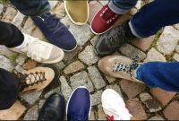 Ilustrasi Sepatu Sneakers 