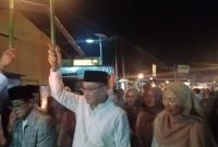 Walikota Sungai Penuh Alfin SH Bersama Ny Sri Kartini Alfin Mengkomandoi Pawai obor 