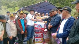 Pemkot Sungai Penuh menyalurkan logistik  untuk Relawan dan Masyarakat Yang ikut Dalam Pencarian Wira 