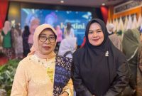 Ketua Gabungan Organisasi Wanita (GOW) Kota Sungai Penuh, Ny. Mawarti Hamzah, Bersama Wakil Ketua I GOW, Firna Dianda,