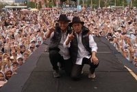 Walikota Alfin ,SH dan Wakil Walikota Azhar Hamzah bersama Pendukung 