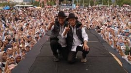 Walikota Alfin ,SH dan Wakil Walikota Azhar Hamzah bersama Pendukung 