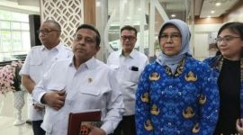 Kepala BPJPH Ahmad Haikal Hasan saat memberikan keterangan.