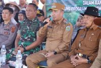 Walikota Sungai Penuh Alfin, SH, Bersama  Wakil Walikota Azhar Hamzah dan Forkopimda Acara  penanaman padi serentak di Desa Tanjung Bunga,