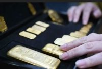 Emas Batangan Logam Mulia ( Foto Antara)