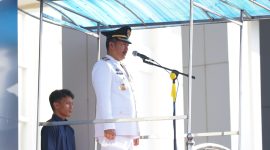 Bupati Kerinci, Monadi, S.Sos, M.Si, bertindak sebagai inspektur dalam upacara peringatan Hari Otonomi Daerah (Otda) ke-29