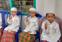 Anak Peserta Bansos Sunatan Massal Gratis 2024
