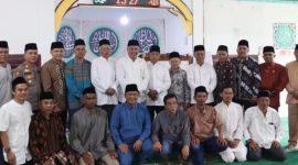 Pemerintah kota Sungai Penuh Sholat Jum'at bersama masyarakat Sungai Ning 