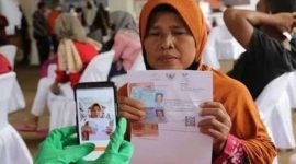 Ilustrasi Penerimaan Bansos(Foto Humas Kemensos)