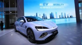 Foto: BYD Motor Indonesia resmi merilis harga untuk seluruh jajaran produknya pada hari pertama Indonesia International Motor Show (IIMS) 2024. (CNBC Indonesia/Tri Susilo)