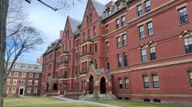 Gedung Universitas Harvard di Amerika Serikat 
