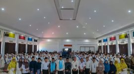 Wawako Azhar Hamzah  dalam acara Wisuda Tahfidz & Khotmil Al-Qur’an  Sekolah Islam Terpadu (SIT)