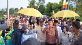 Rombongan Pemkab Kerinci meninjau kondisi infrastruktur dan pelayanan publik di Desa Sungai Kuning, Kecamatan Siulak Mukai.
