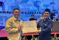 Rektor IAIN Kerinci Jafar Ahmad menerima  penghargaan nasional. Dalam ajang Ujian Masuk Perguruan Tinggi Keagamaan Islam Negeri (UM-PTKIN) Tahun 2025