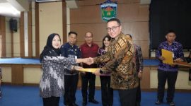 Wako Alfin Serahkan SK Koperasi Merah Putih

