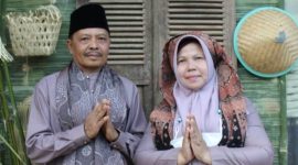 Kepala Desa Talang Lindung Bersama Ketua Penggerak PKK Desa Talang Lindung