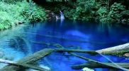 Cahaya alami dari Danau Kaco