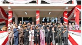 Wako Alfin saat menghadiri upacara peringatan Hari Bhayangkara ke-79 di Lapangan Pemda Kota Sungai Penuh, Selasa (1/7/2025).
