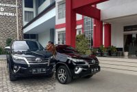 Mobil pribadi Toyota Fortuner milik Wawako Azhar Hamzah dengan pelat BH 1926 DW