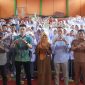 Mario Syahjohan bersama Kepala SMAN 1 Solok Selatan, guru, dan ratusan siswa usai kegiatan reses masa sidang III, Senin (28/7/2025).