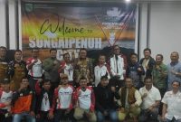 Walikota Sungai Penuh Alfin, SH didampingi Sekda Alpian, SE., MM menyambut kedatangan rider CRF Rally dari berbagai daerah dan mancanegara, Rabu (30/7/2025).