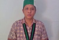 Aktivis Jambi dan alumni STAIN Kerinci, Fesdiamon, saat menyampaikan desakan pengusutan dugaan korupsi dana KIP-K di IAIN Kerinci. (Foto: Dok. iNBrita)