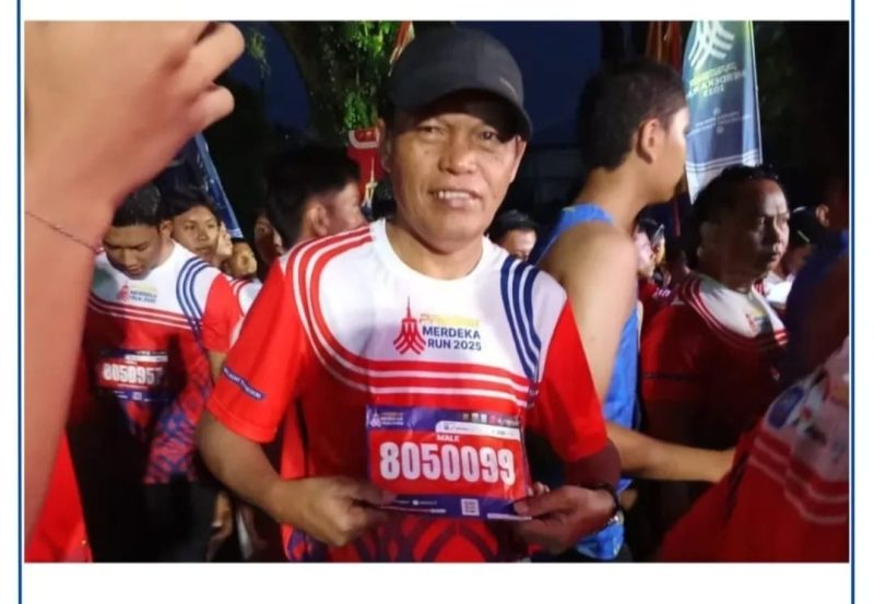 Wakil Walikota Sungai Penuh, Azhar Hamzah, menghadiri Presisi Merdeka Run 2025 di Lapangan Kantor Gubernur Jambi, Minggu (3/8).