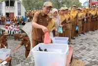 Sekda Kota Sungai Penuh, Alpian SE, MM, memimpin peluncuran inovasi 3S dan mengajak ASN serta masyarakat berpartisipasi dalam gerakan cegah stunting.


