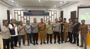 Rakor Tim Terpadu, Polda Jambi, PT KMH, dan masyarakat bahas penyelesaian konflik pembangunan pintu air Danau Kerinci di Aula Hotel Grand Kerinci.