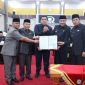 pemerintah kota sungai penuh Sungai Penuh bersama Pimpinan DPRD,  usai penandatanganan pada Rapat Paripurna Masa Persidangan III.( Foto Humas  Pemkot)


