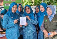 Ketua PKK Sungai Penuh dukung program Bank Sampah.