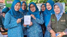 Ketua PKK Sungai Penuh dukung program Bank Sampah.