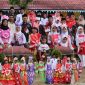 Anak-anak Desa Talang Lindung tampil percaya diri dalam fashion show busana daur ulang pada peringatan HUT RI ke-80.