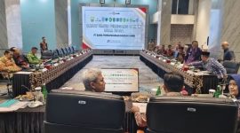 Wakil Wali Kota Sungai Penuh, Azhar Hamzah, menghadiri RUPS Tahunan dan RUPS Luar Biasa Bank Jambi di Gedung Mahligai 9, Minggu malam (24/8).
