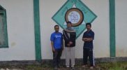 Mbah Darmo menjelaskan filosofi Sapta Darma di Kayu Aro, Kerinci.