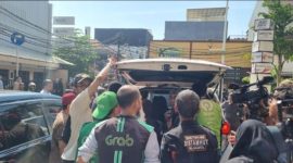 Ojol iringi jenazah Affan Kurniawan ke TPU Karet Bivak