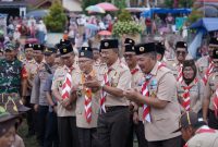 Bupati Kerinci Monadi bersama jajaran saat membuka Jambore Pramuka Siulak dan Siulak Mukai di Lapangan TriDes Tebing Tinggi.