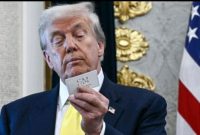 Presiden AS Donald Trump mengganti nama Kementerian Pertahanan menjadi Departemen Perang.