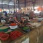 Khadafi Pedagang Cabe di Pasar Tanjung Bajure (  Foto inbrita)