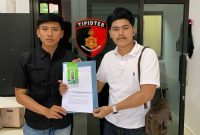 Gandhi Wira Azani resmi melaporkan akun TikTok palsu ke Polres Kerinci.