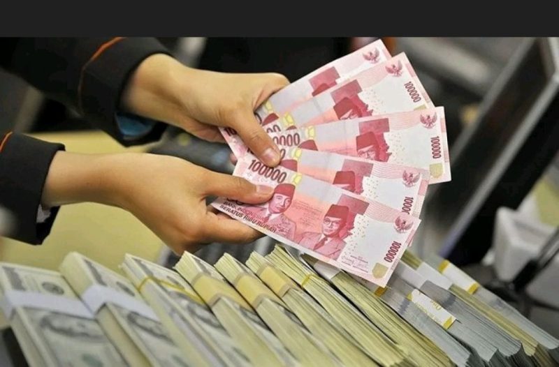 Ilustrasi uang rupiah dan dolar AS