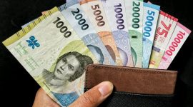 Sejumlah pecahan rupiah kertas yang resmi dicabut BI dari peredaran. (Foto: Freepik)