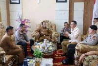 Wakil Wali Kota Azhar Hamzah menerima kunjungan Polda Jambi terkait rencana Polres Sungai Penuh.
