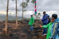 Walikota Sungai Penuh, Alfin, SH bersama tim meninjau kawasan Renah Kayu Embun (RKE) yang direncanakan sebagai lokasi Tempat Pengolahan Sampah Terpadu (TPST) berbasis T3R modern.