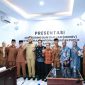 Wakil Bupati Solok Selatan, H. Yulian Efi, bersama jajaran Pemkab usai presentasi Monev Keterbukaan Informasi Publik 2025 di KI Sumbar. (Foto Humas Pemkab Solok Selatan)
