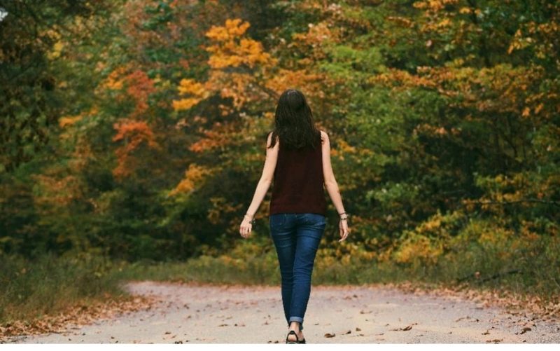 Ilustrasi Berjalan kaki sehat ( Foto Pexels)