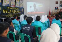 Kapten Inf Nasrul beri penyuluhan bela negara kepada mahasiswa STIA Nusa dan Akper di TMMD ke-126.

